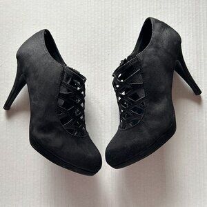 IMPO shoes in Black Size 8M